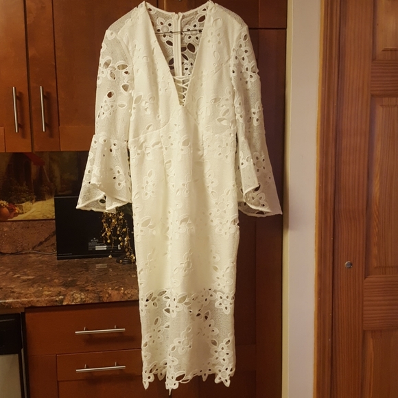 White eyelet highlow lined dress - Picture 2 of 5